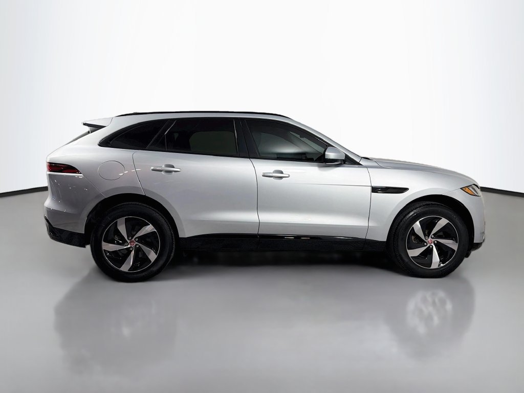 Used 2023 Jaguar F-PACE S AWD/4WD image 4