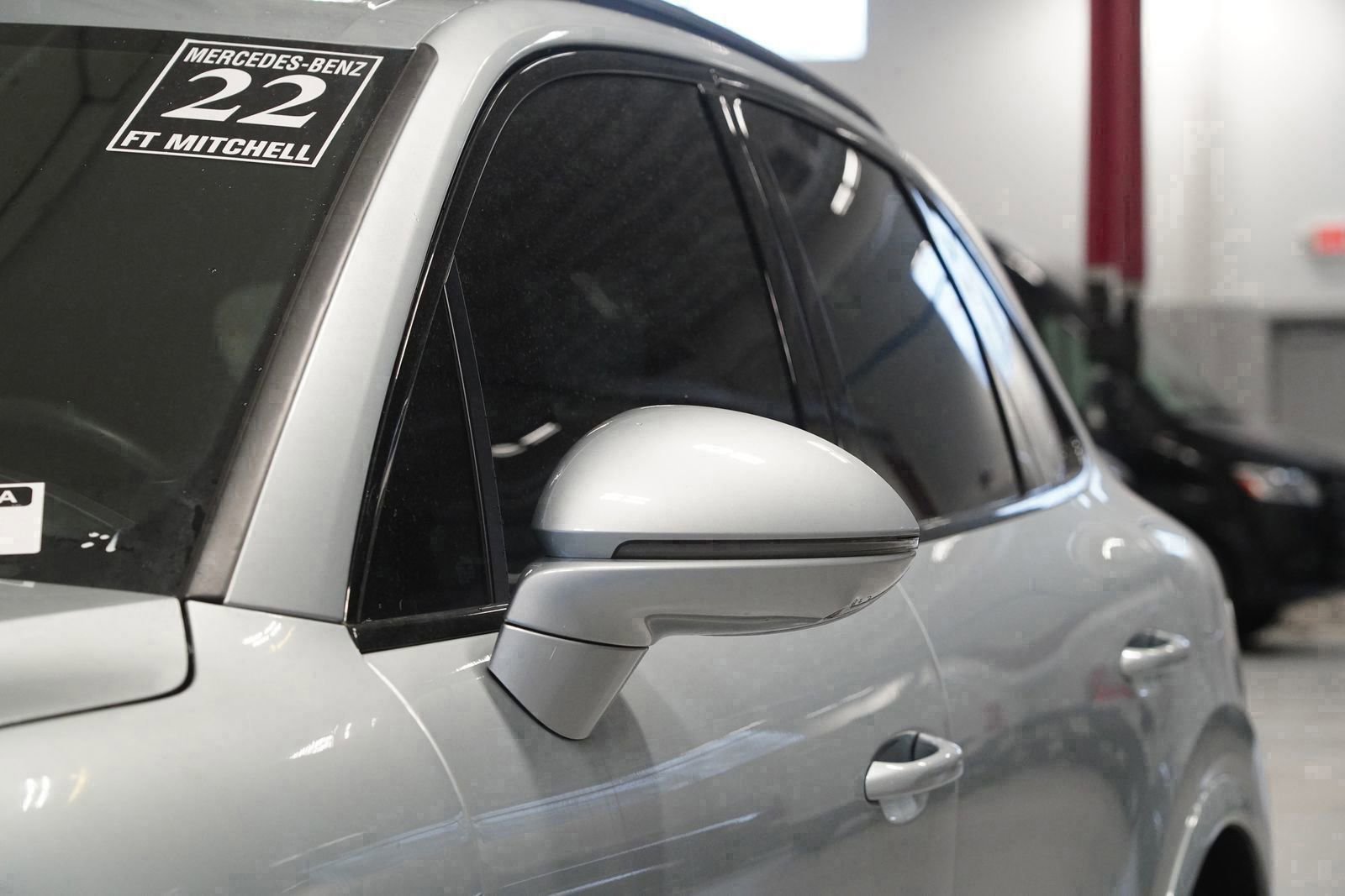 Used 2022 Porsche Cayenne Turbo S image 8