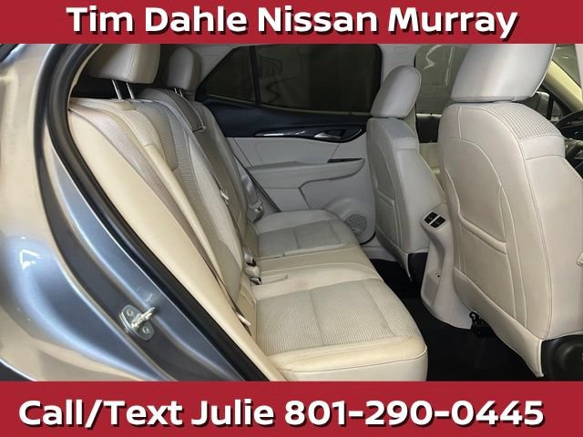 Used 2021 Buick Envision Preferred AWD/4WD image 18