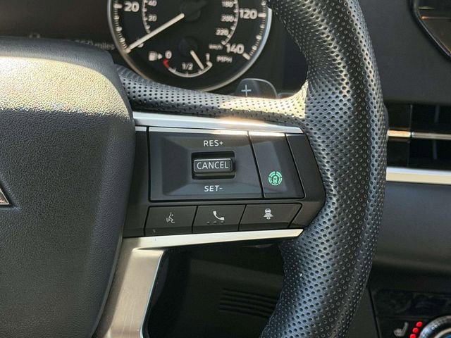 Used 2023 Mitsubishi Outlander SE image 12