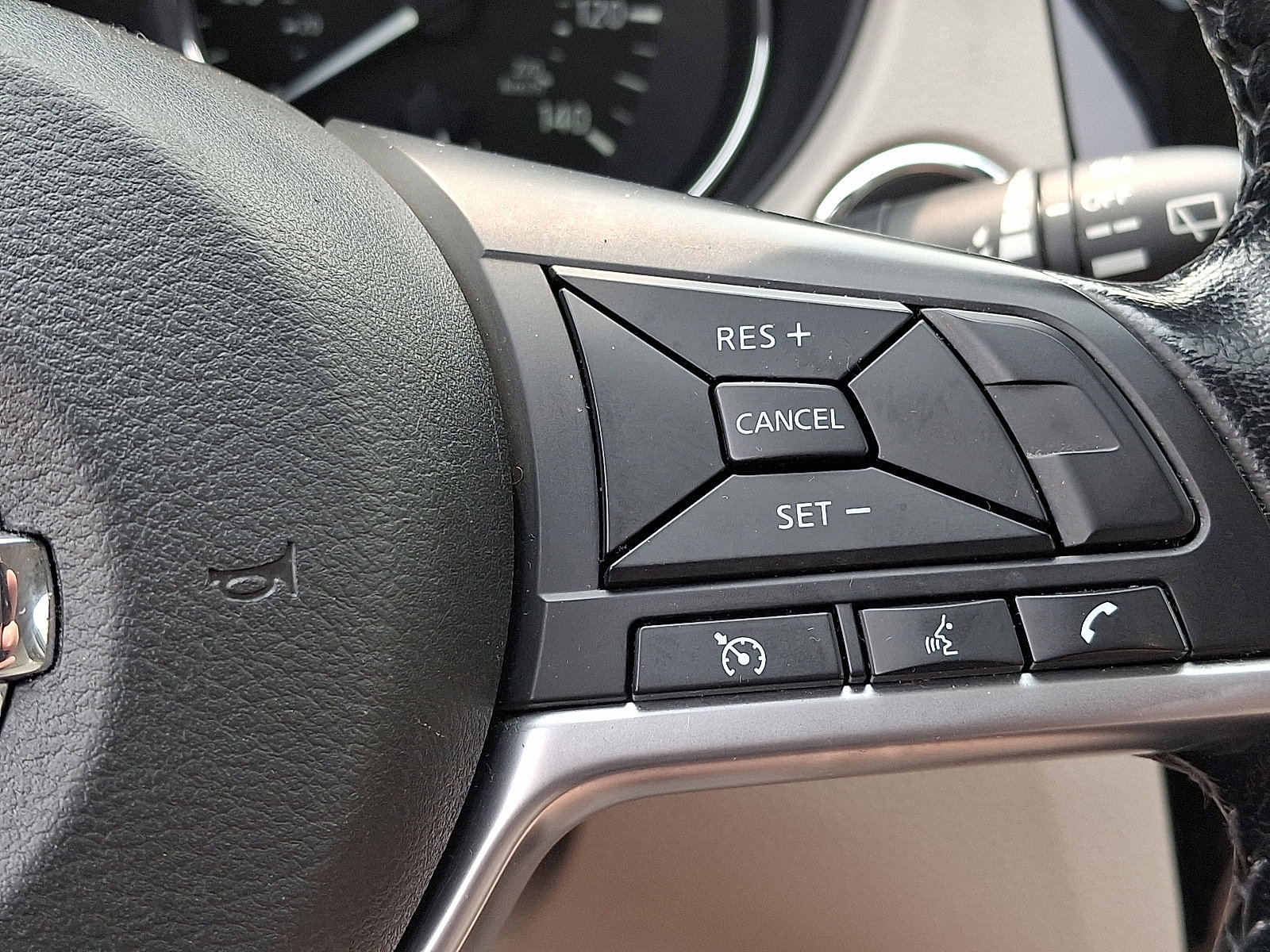 Used 2021 Nissan Rogue Sport SV image 19