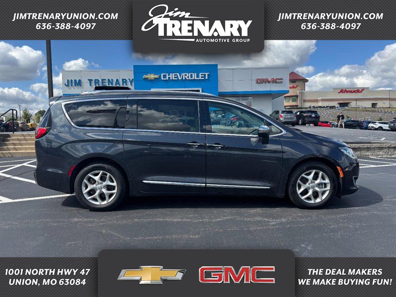 Used 2020 Chrysler Pacifica Limited image 1