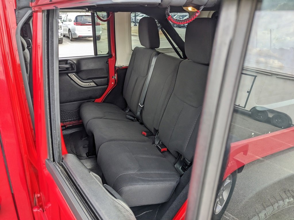 Used 2015 Jeep Wrangler Unlimited Sport w/ Quick Order Package 24S image 31