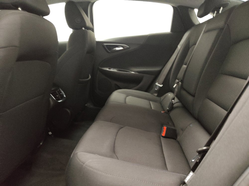 Used 2025 Chevrolet Malibu LT FWD image 18