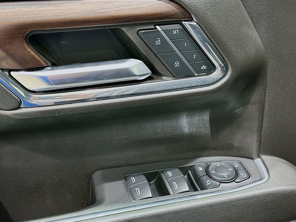 Used 2024 GMC Sierra 1500 SLT image 18