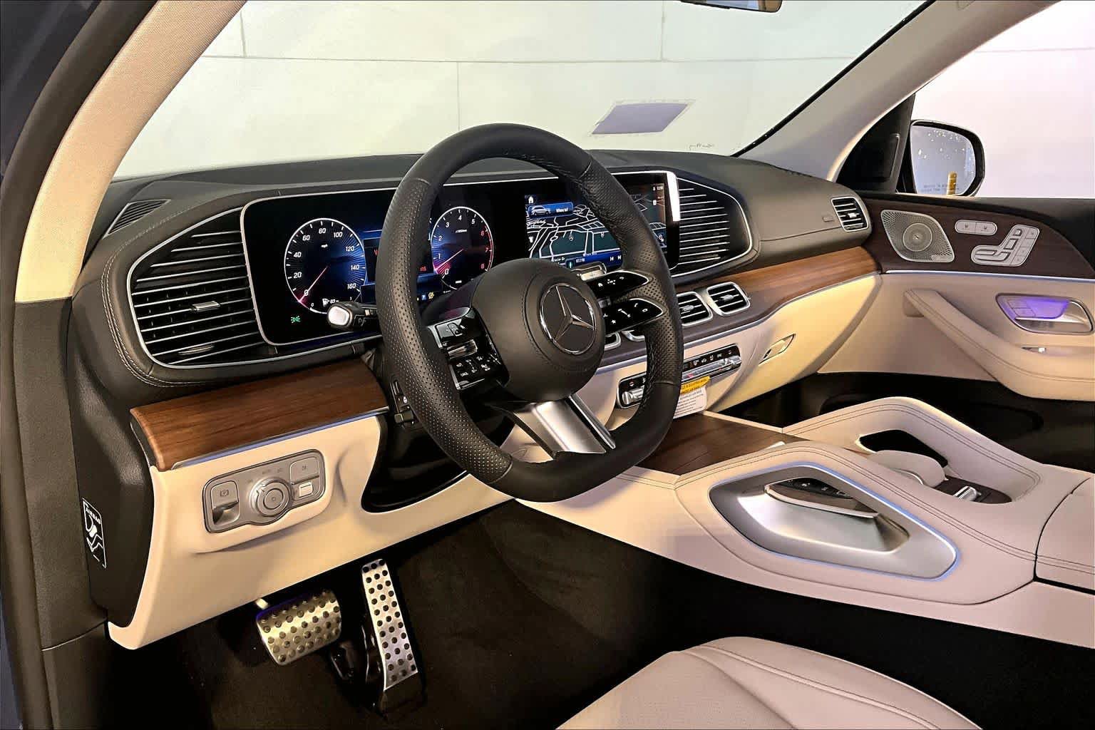 New 2026 Mercedes-Benz GLS 450 4MATIC image 9