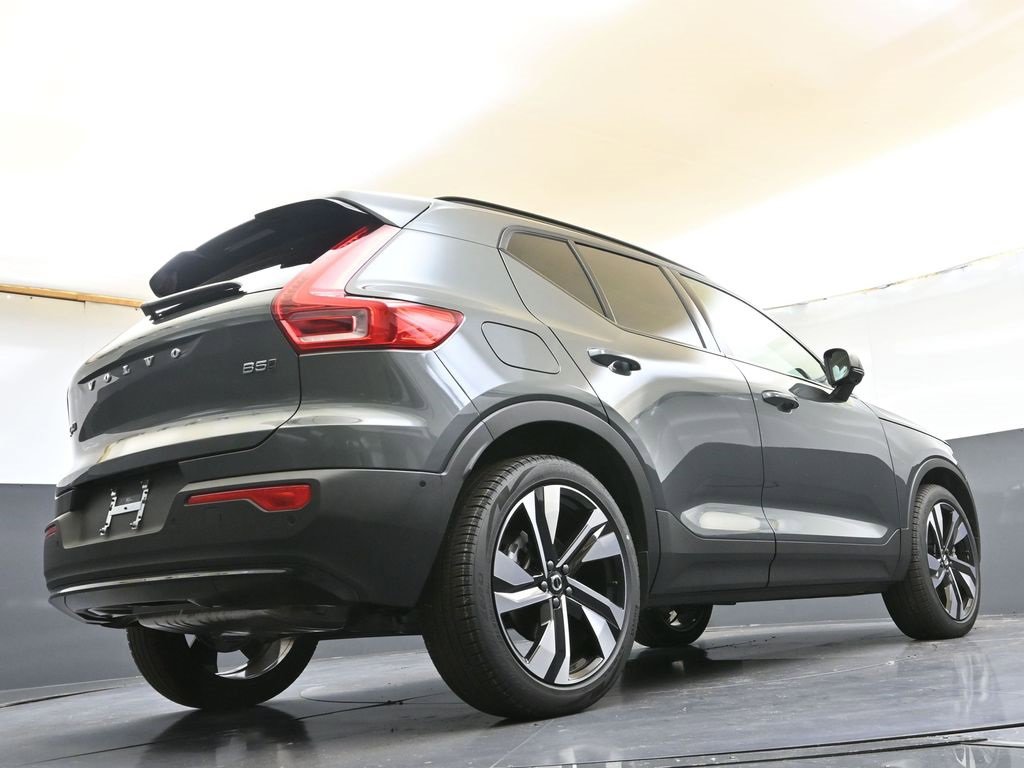 New 2026 Volvo XC40 B5 Ultra w/ Protection Package Premier image 39