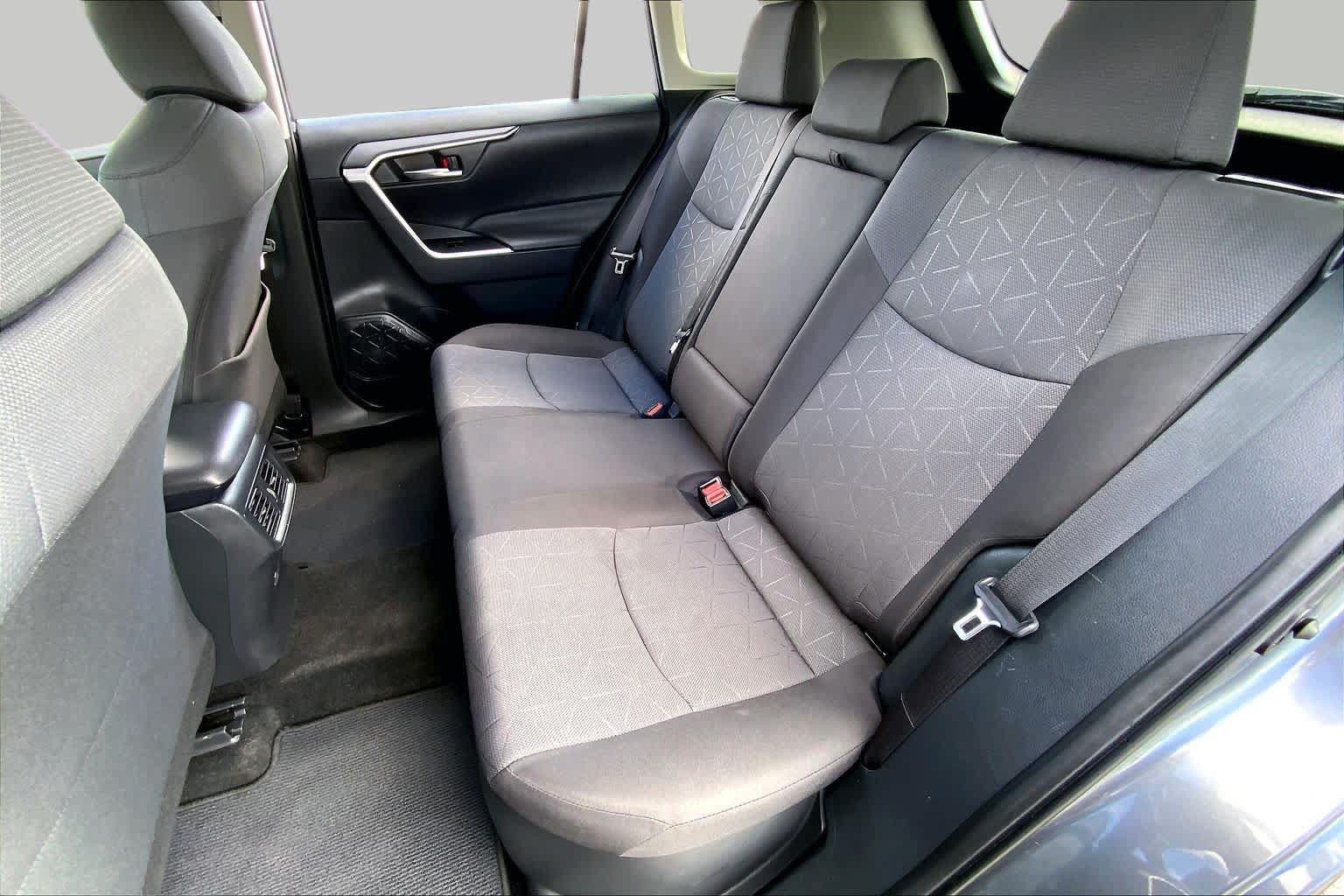 Used 2024 Toyota RAV4 XLE w/ Convenience Package AWD/4WD image 19