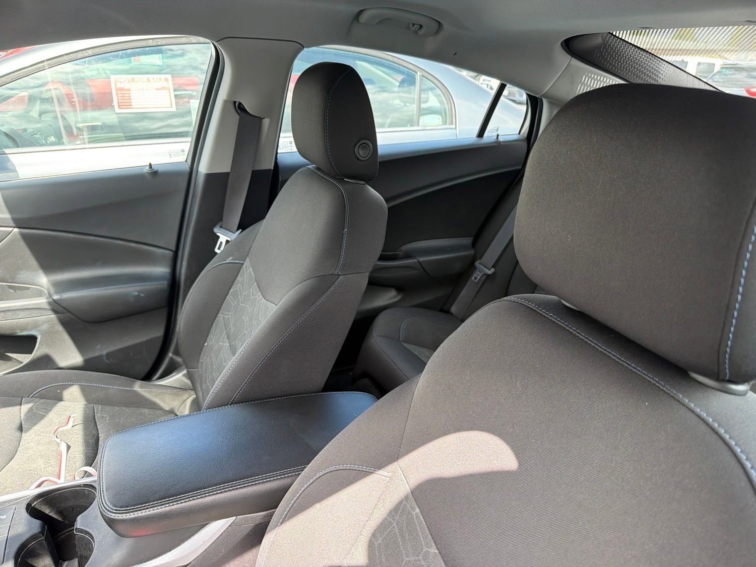 Used 2018 Chevrolet Volt LT FWD image 8