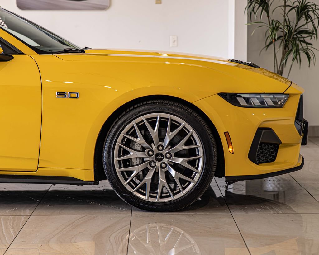 Used 2024 Ford Mustang GT Premium image 10