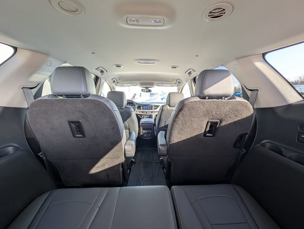 Used 2021 Buick Enclave Essence w/ Sound and Sites Package image 19