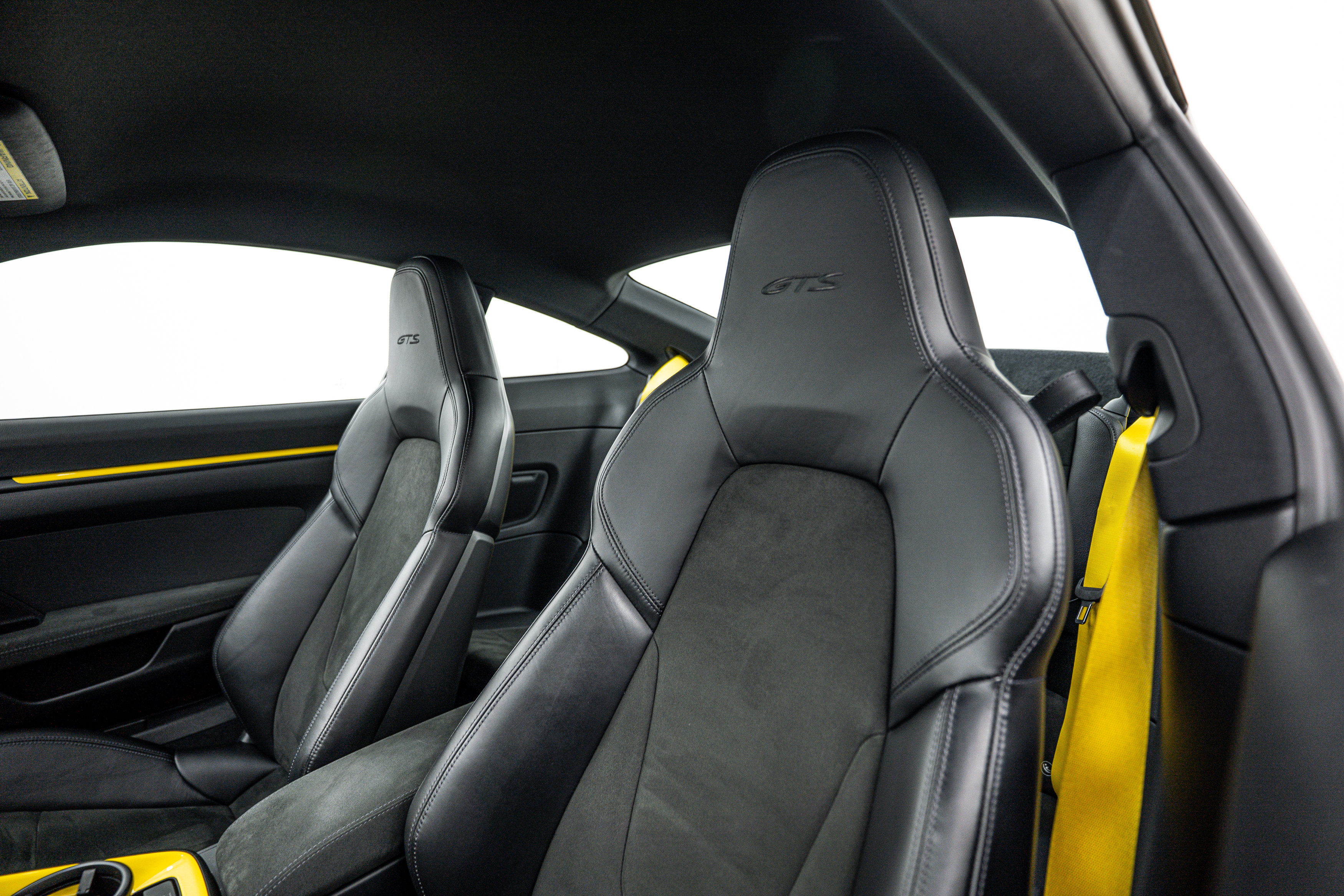 Certified 2023 Porsche 911 Carrera GTS RWD image 21