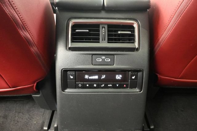 Used 2025 MAZDA CX-70 Plug-In Hybrid w/ Premium Plus AWD/4WD image 17
