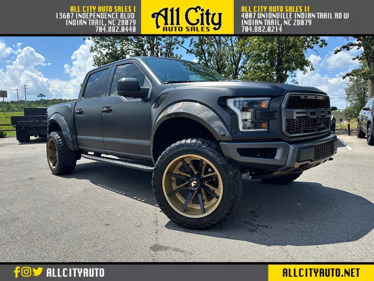 Used 2020 Ford F150 Raptor w/ Equipment Group 802A Luxury AWD/4WD image 1