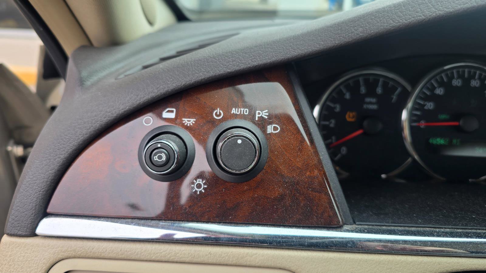 Used 2009 Buick LaCrosse CX image 11