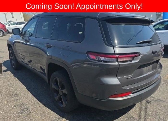 Used 2023 Jeep Grand Cherokee L Laredo AWD/4WD image 2
