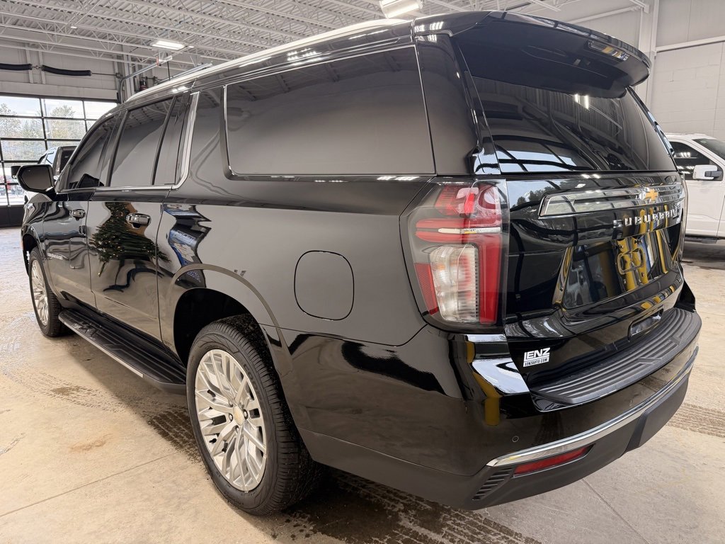 Used 2023 Chevrolet Suburban LS image 5