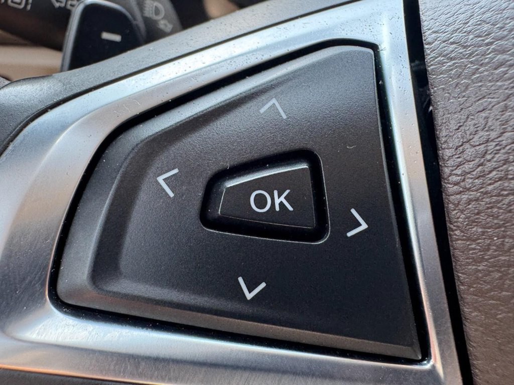Used 2018 Ford Fusion Platinum FWD image 17