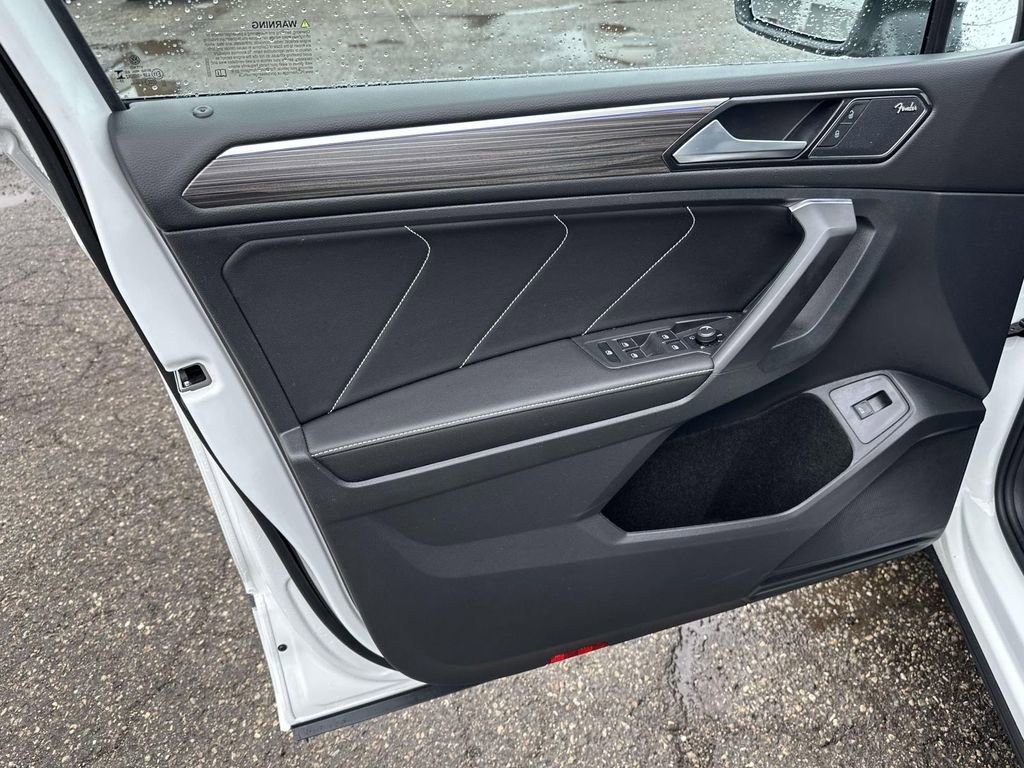 Certified 2023 Volkswagen Tiguan SEL R-Line image 20