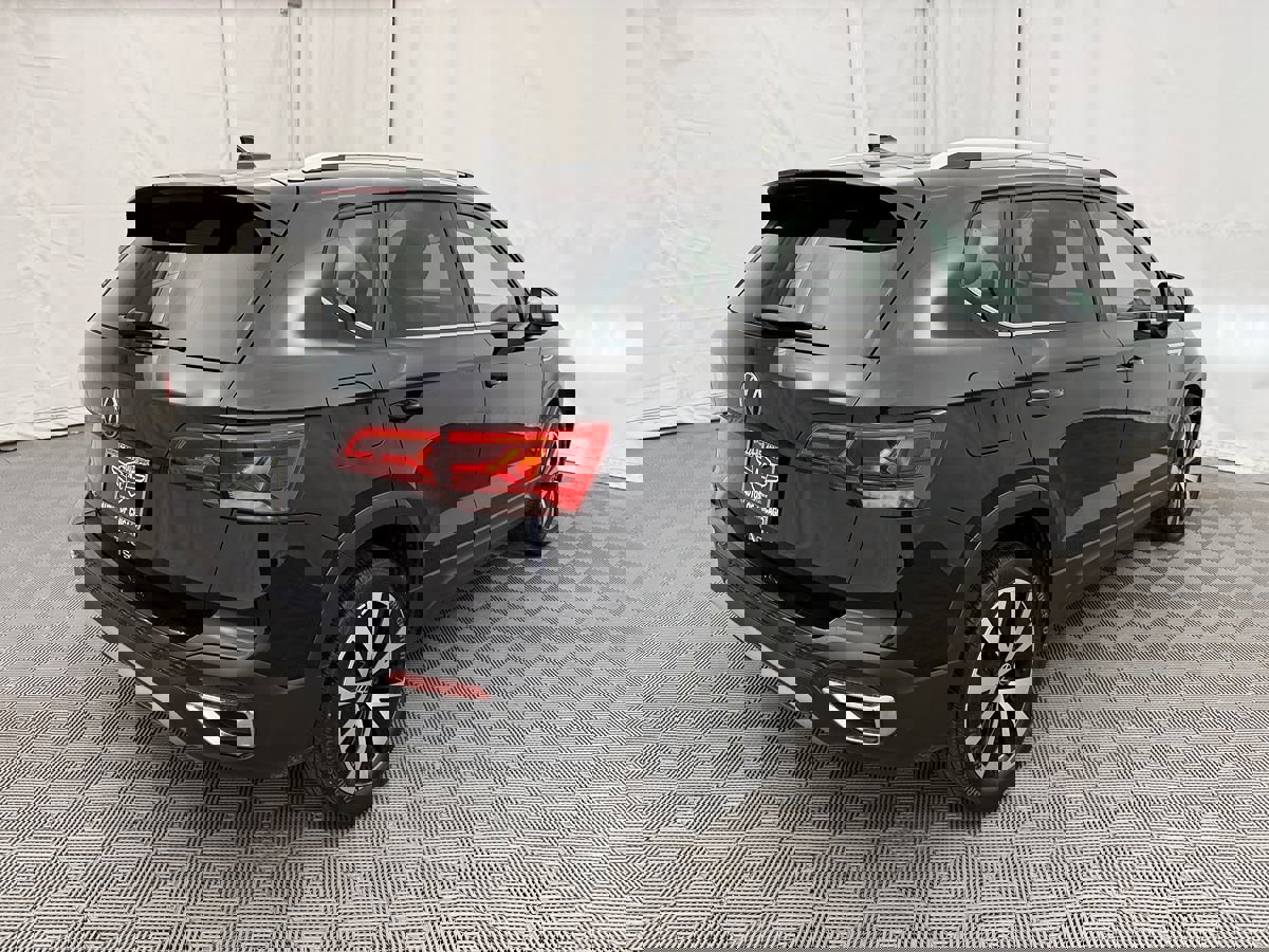 Used 2024 Volkswagen Taos SE FWD image 5