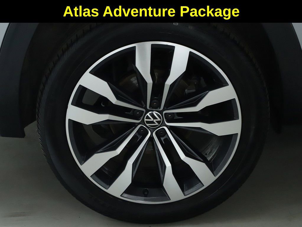 Used 2021 Volkswagen Atlas SEL Premium image 12