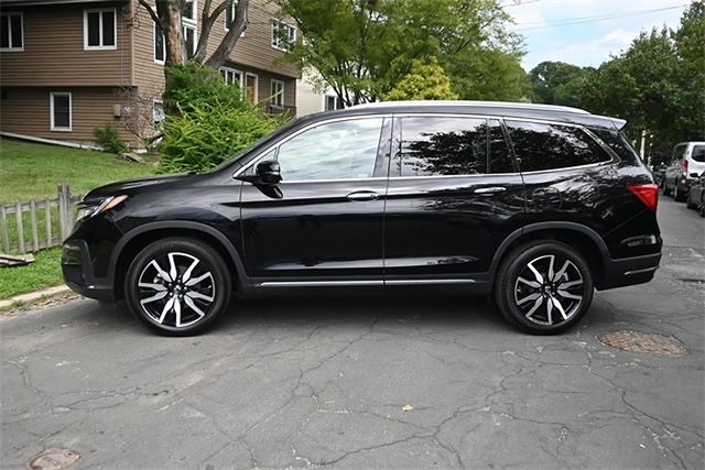 Certified 2022 Honda Pilot Touring image 6