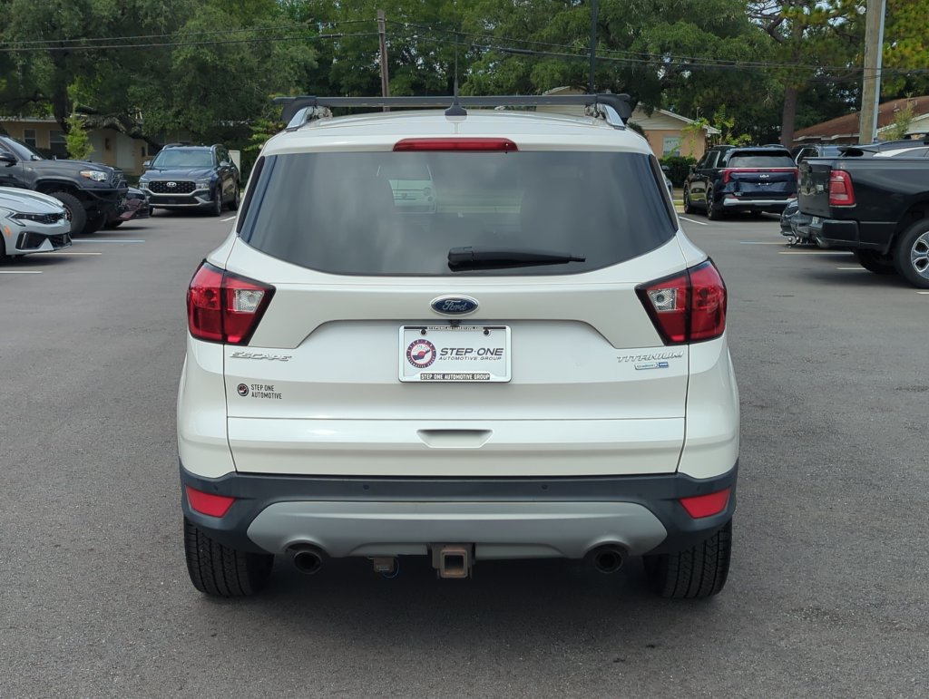 Used 2019 Ford Escape Titanium AWD/4WD image 6