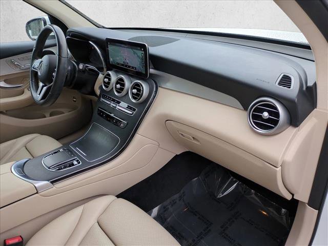 Used 2022 Mercedes-Benz GLC 300 4MATIC w/ Multimedia Package Lite image 22