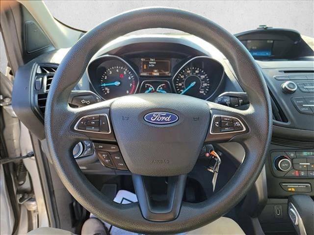 Used 2018 Ford Escape SE image 18