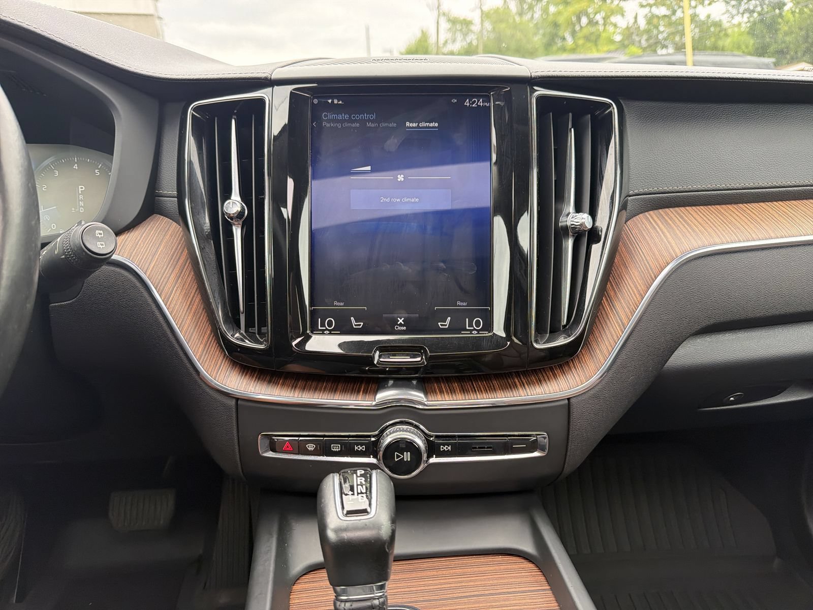 Used 2019 Volvo XC60 T6 Inscription w/ Protection Package AWD/4WD image 28