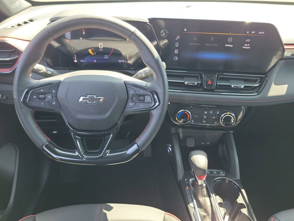 Used 2026 Chevrolet TrailBlazer RS w/ Driver Confidence Package image 11