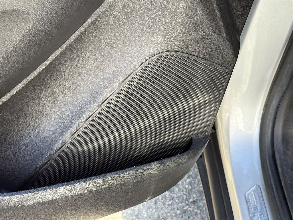 Used 2020 Buick Encore Preferred FWD image 21