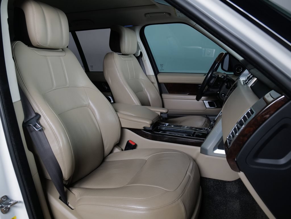 Used 2020 Land Rover Range Rover HSE AWD/4WD image 3