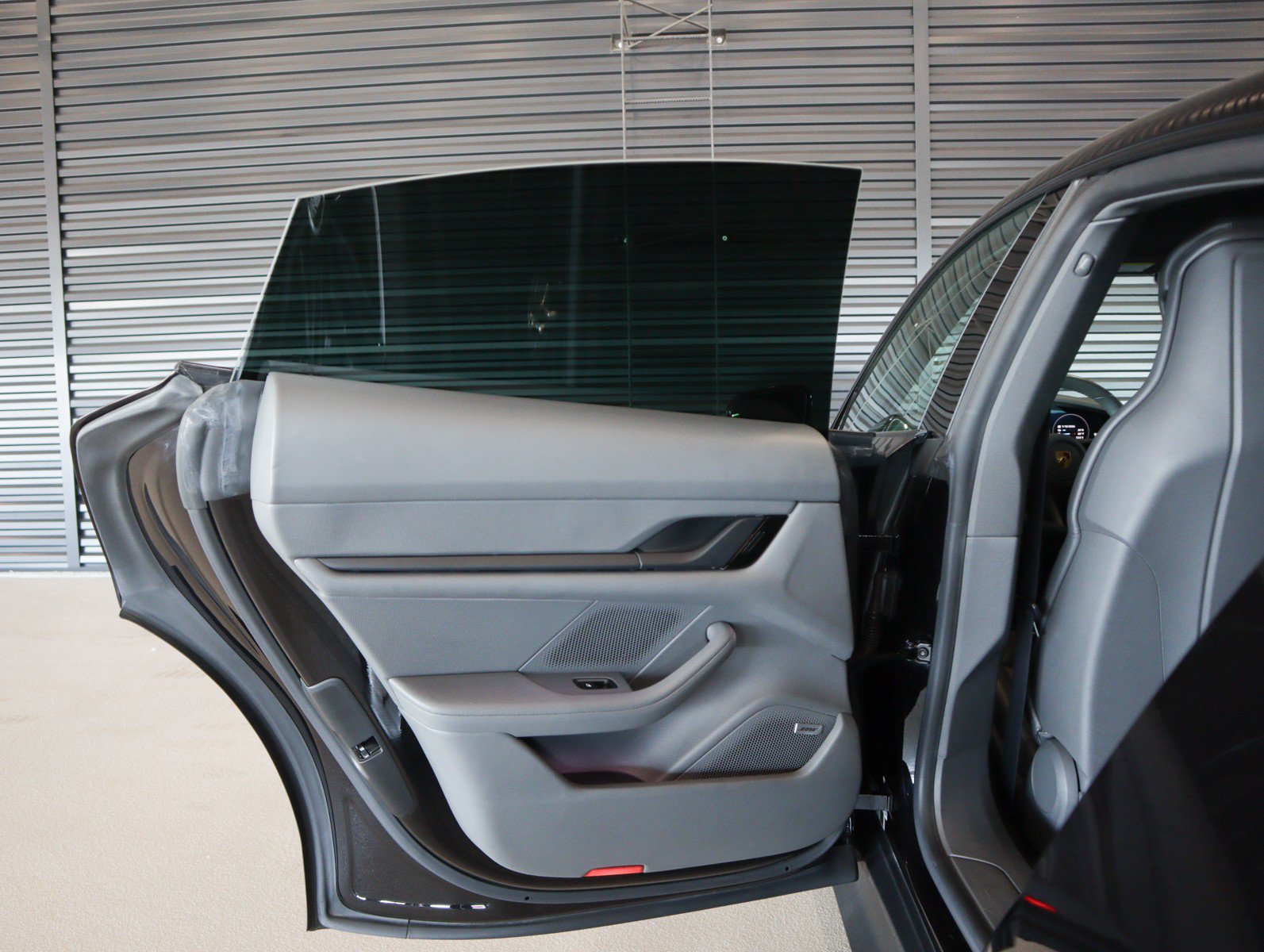 Certified 2021 Porsche Taycan RWD image 28