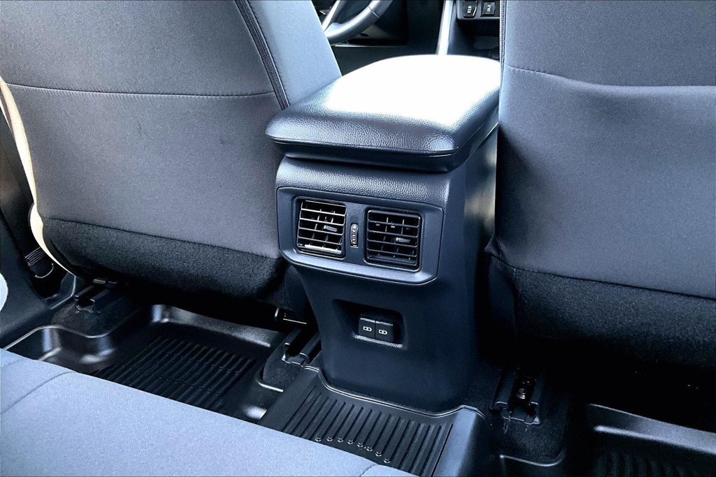 Used 2025 Toyota RAV4 XLE w/ Convenience Package FWD image 20
