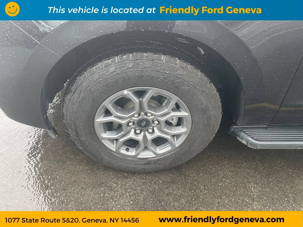 Used 2025 Ford Expedition Max Active AWD/4WD image 9