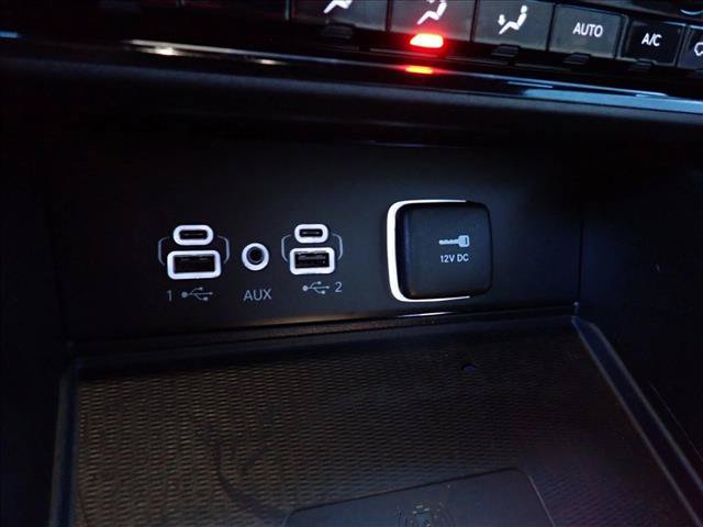 Used 2023 Jeep Grand Cherokee L Limited w/ Luxury Tech Group II AWD/4WD image 21