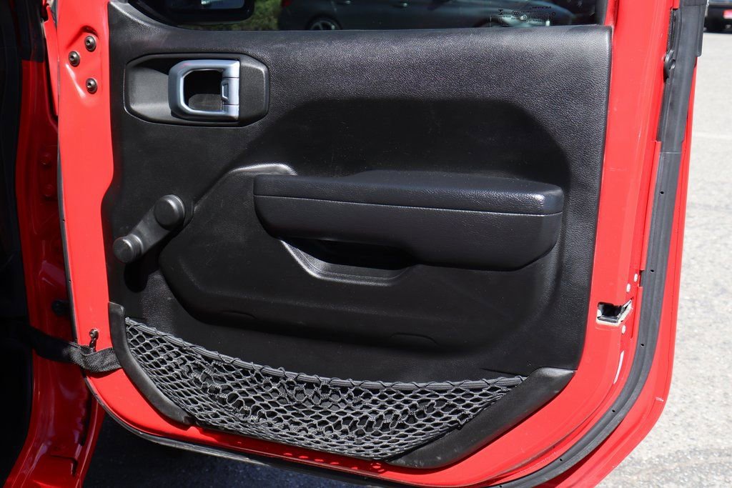 Used 2022 Jeep Gladiator Sport image 37