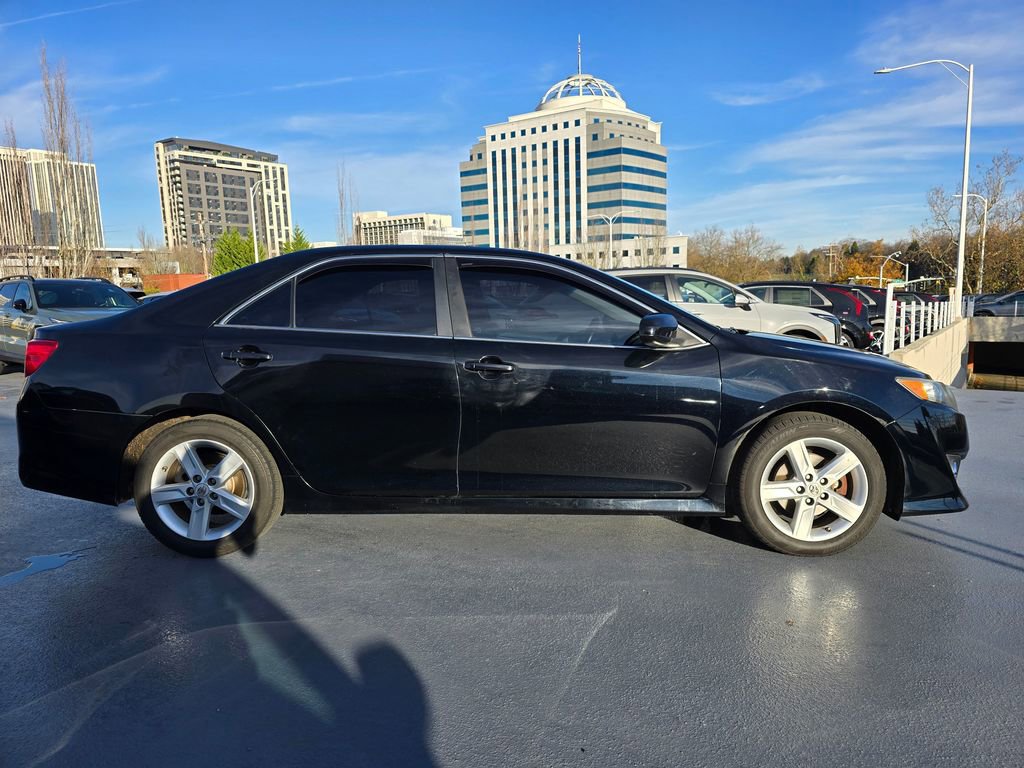 Used 2013 Toyota Camry SE image 6