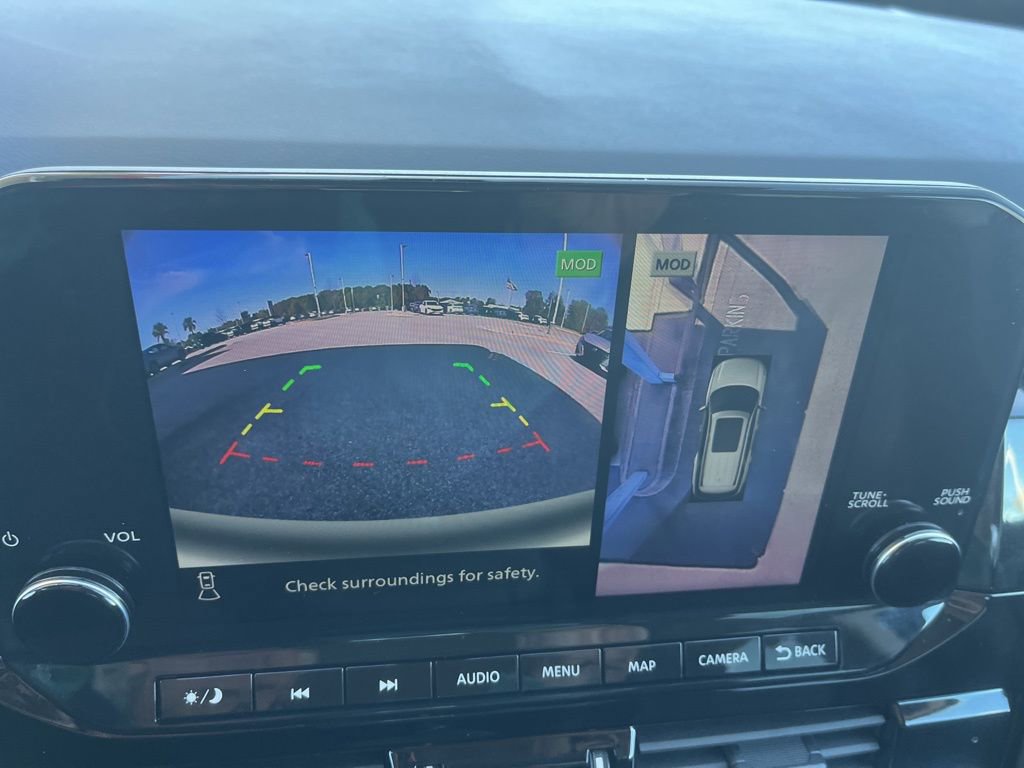 Used 2024 Nissan Pathfinder SL image 13