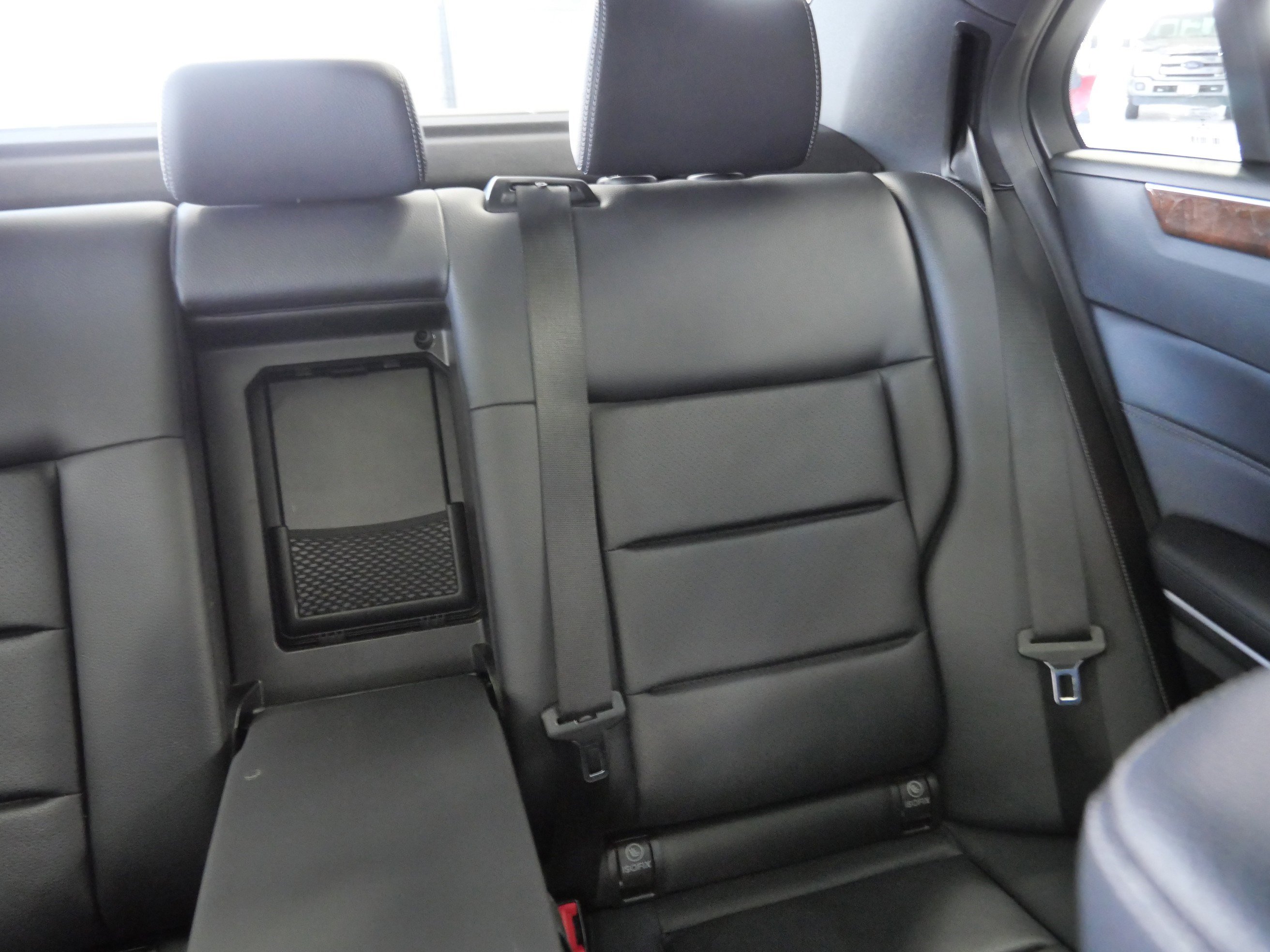 Used 2014 Mercedes-Benz E 350 4MATIC Sedan image 13