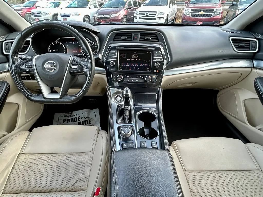 Used 2020 Nissan Maxima 3.5 SV w/ Floor Mat Group FWD image 17