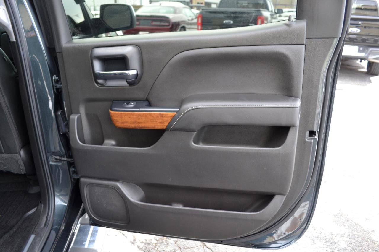 Used 2017 Chevrolet Silverado 1500 High Country image 44