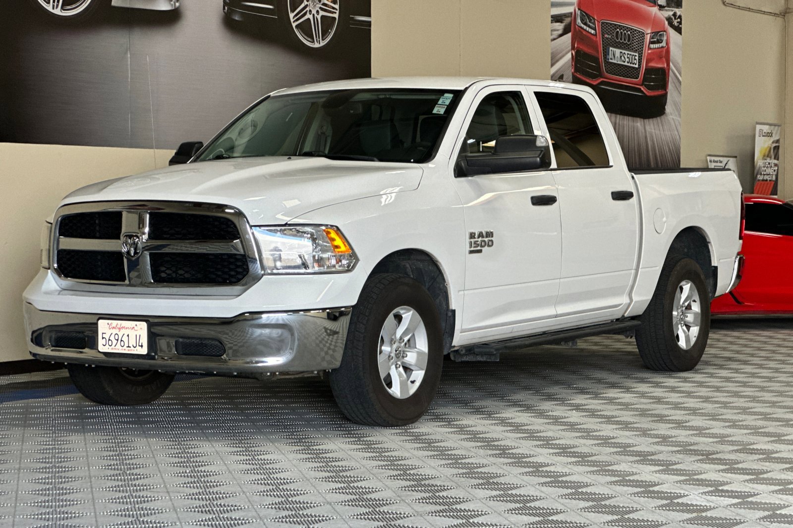 Used 2023 RAM 1500 Classic SLT w/ Trailer & Traction Group AWD/4WD image 8