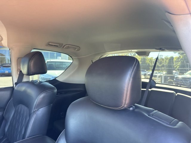 Used 2022 Nissan Armada Platinum w/ Captain's Chairs Package RWD image 26