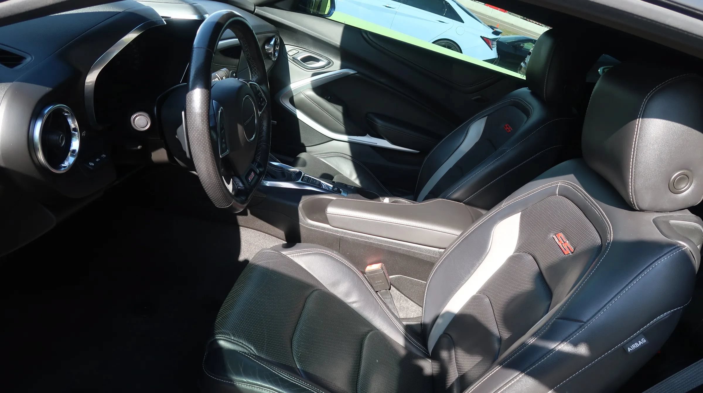 Used 2021 Chevrolet Camaro SS RWD image 16