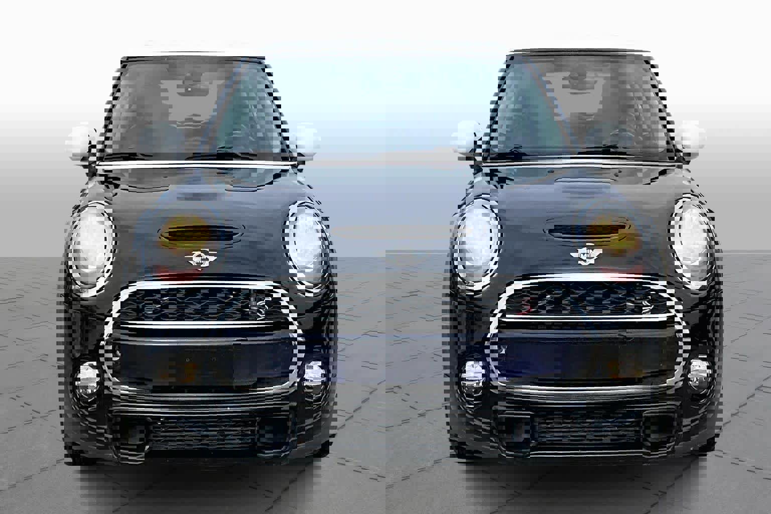 Used 2017 MINI Cooper S image 4