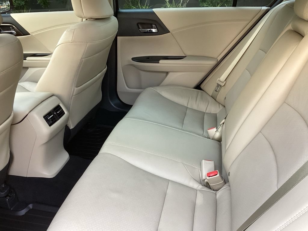 Used 2016 Honda Accord EX-L image 5