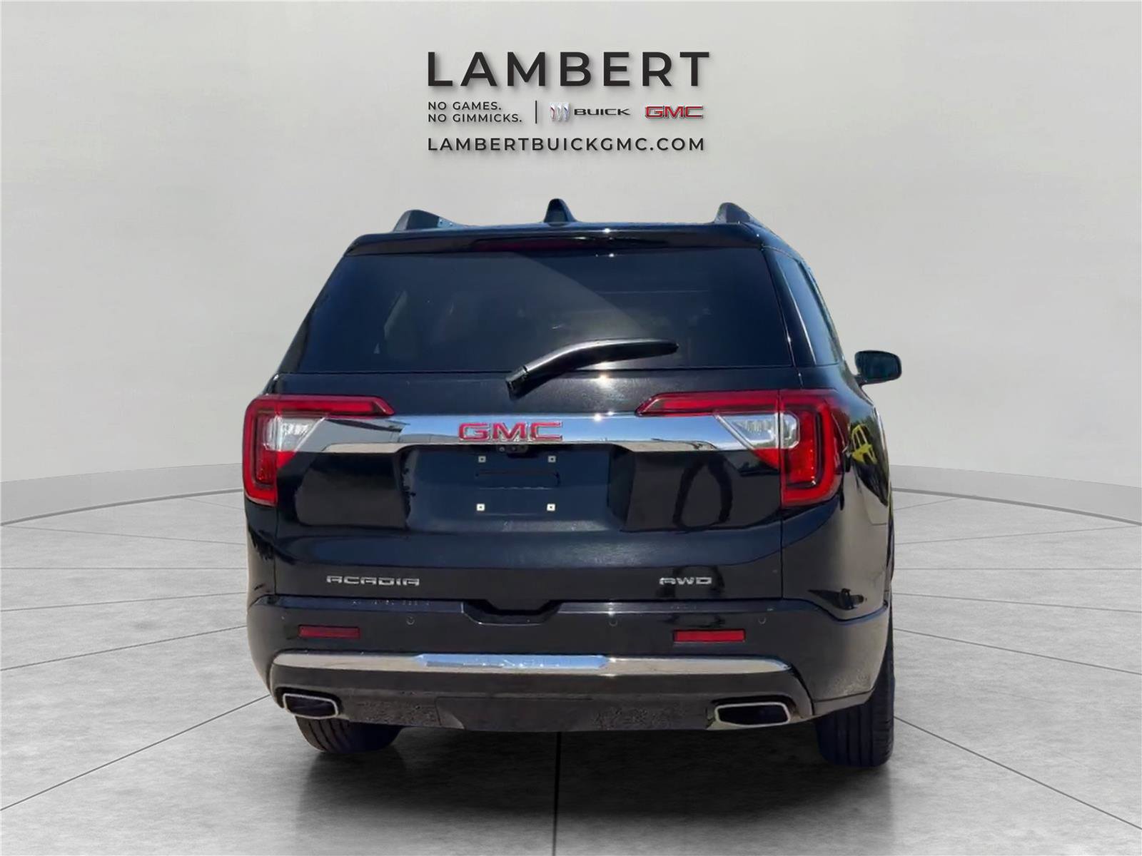 Used 2023 GMC Acadia Denali w/ Black Diamond Edition AWD/4WD image 4