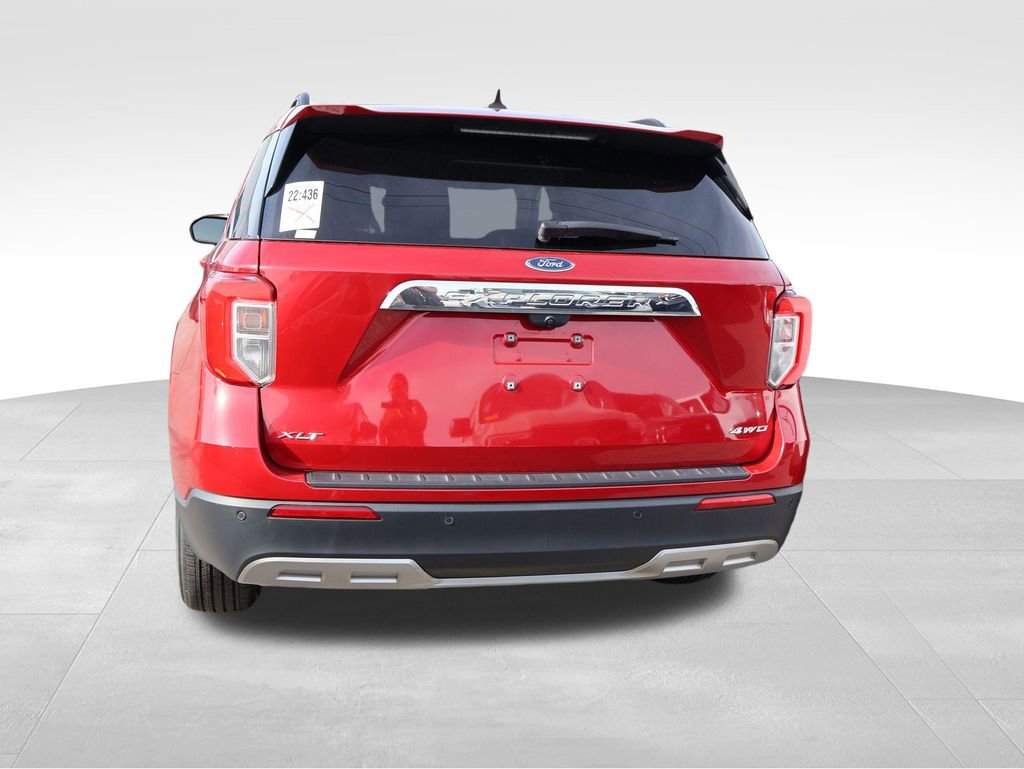 Used 2022 Ford Explorer XLT w/ Equipment Group 202A AWD/4WD image 15